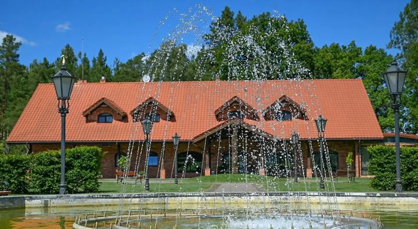 Dz'kijos dvaras EXTERIOR