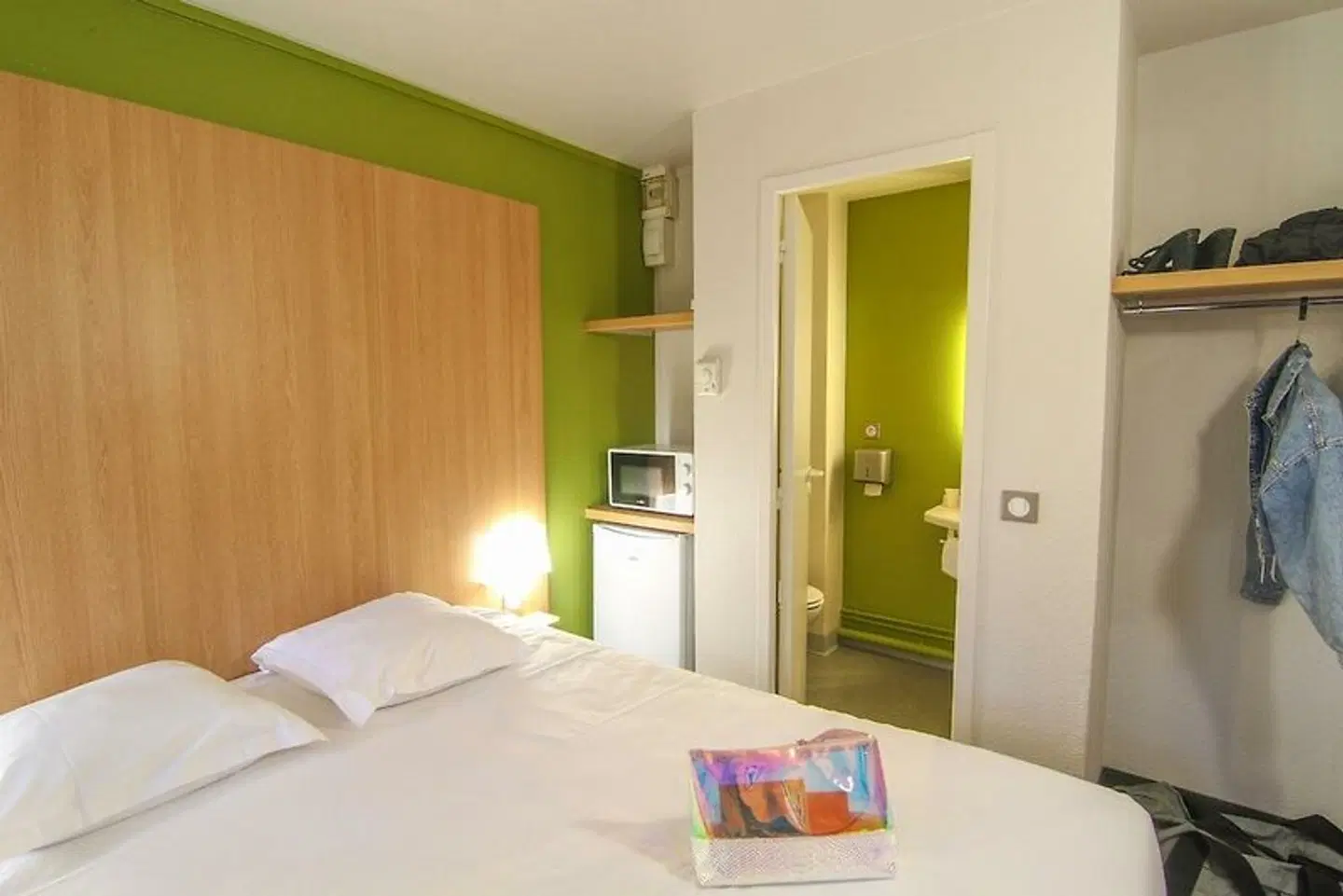 Kyriad Direct Poitiers - Gare du Futuroscope ROOM_EXAMPLE