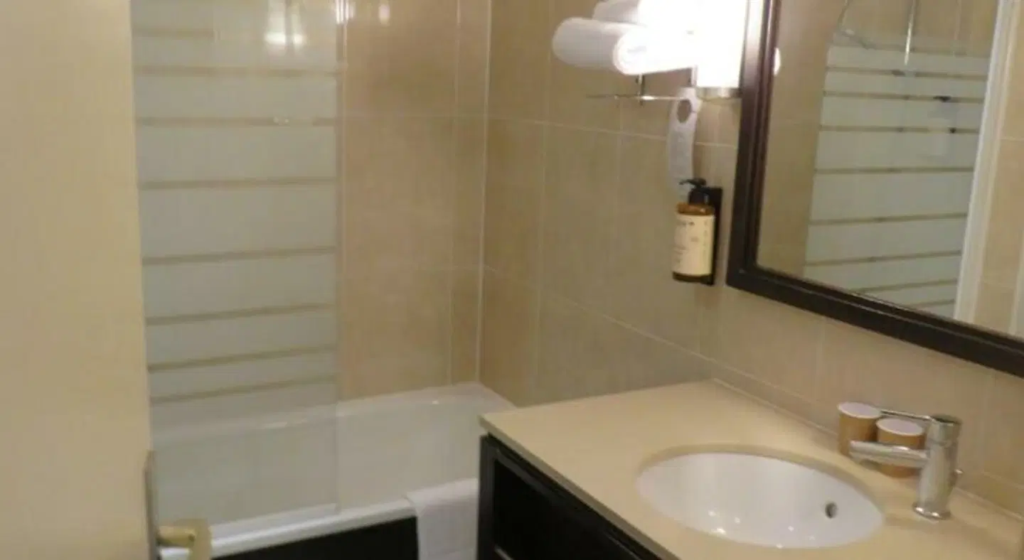 Mercure Angers Centre Gare Hotel Badezimmer