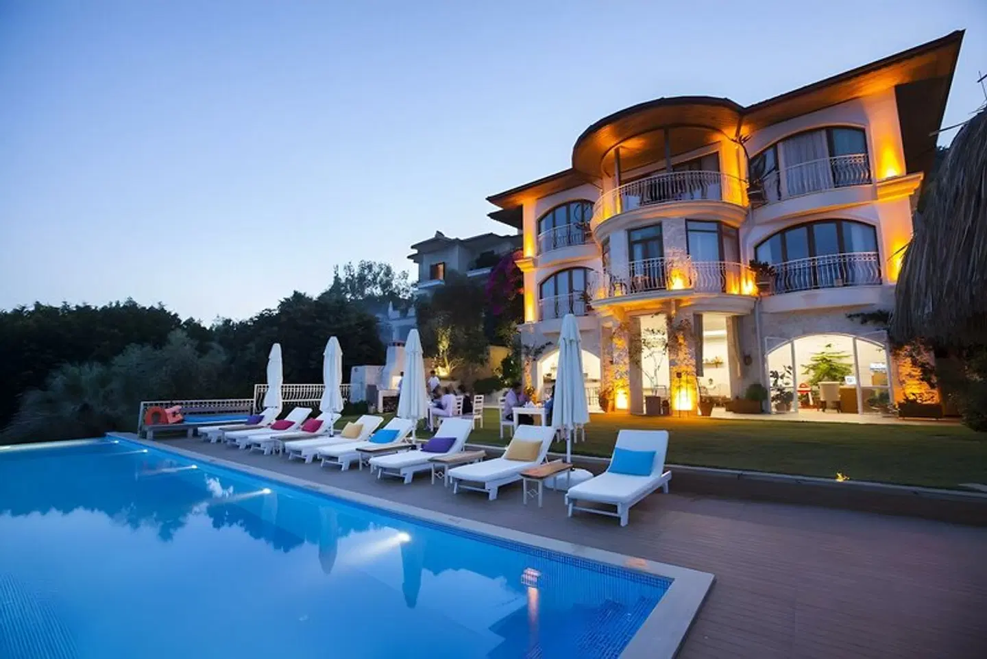 Hotel Marsala OUTDOOR_POOL