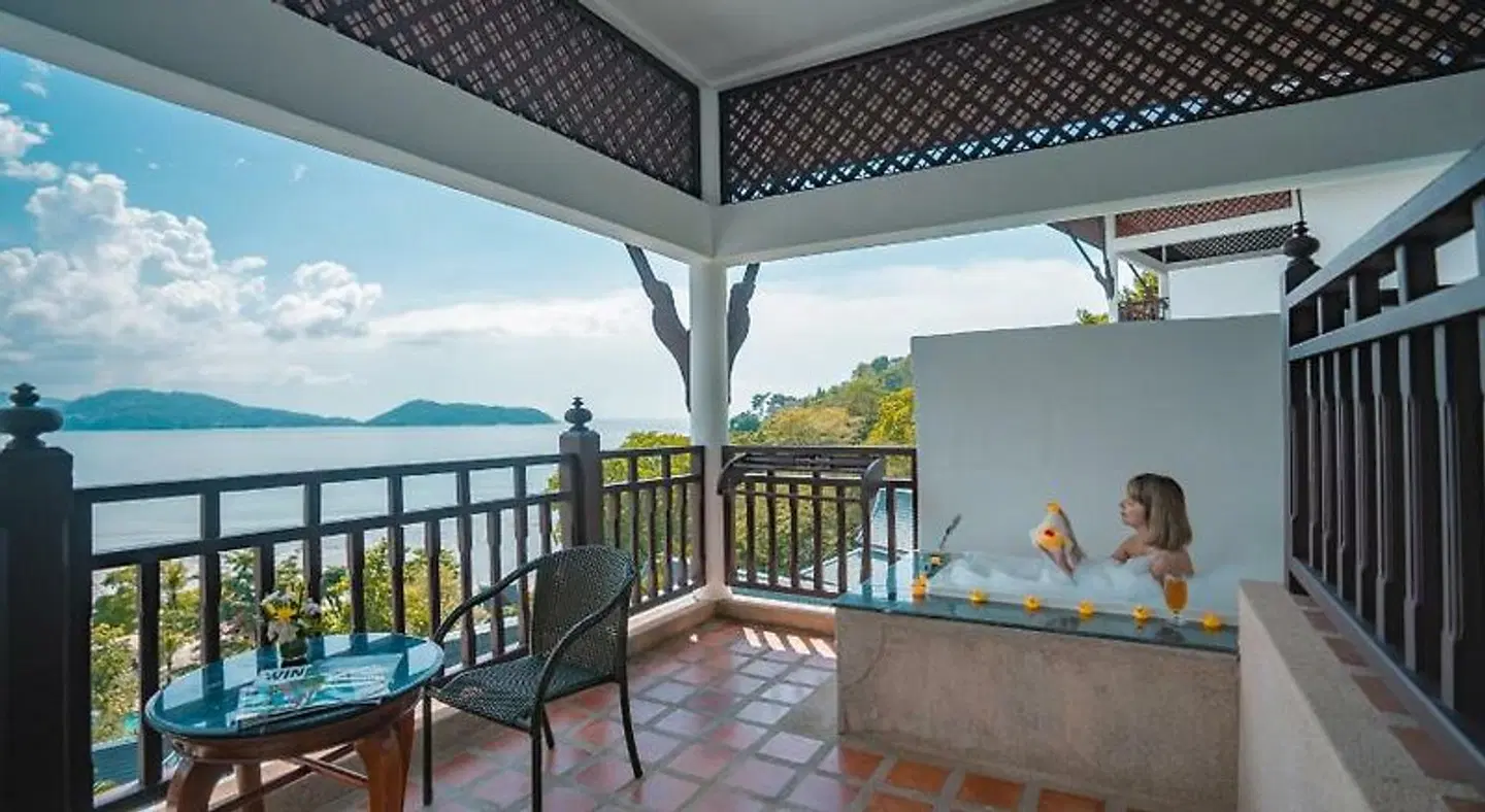Thavorn Beach Village Terrasse