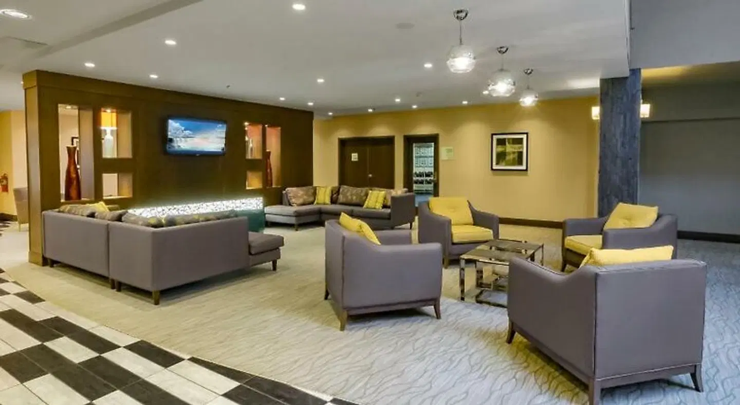 Holiday Inn Niagara Falls-Scenic Downtown by IHG LOUNGE_LOBBY