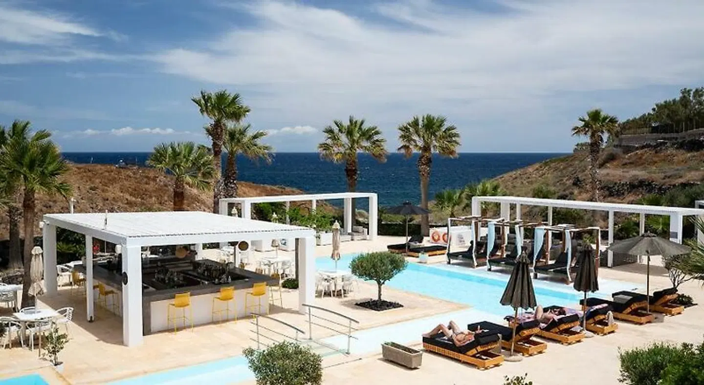 Aurora Luxury Hotel & Spa OUTDOOR_POOL