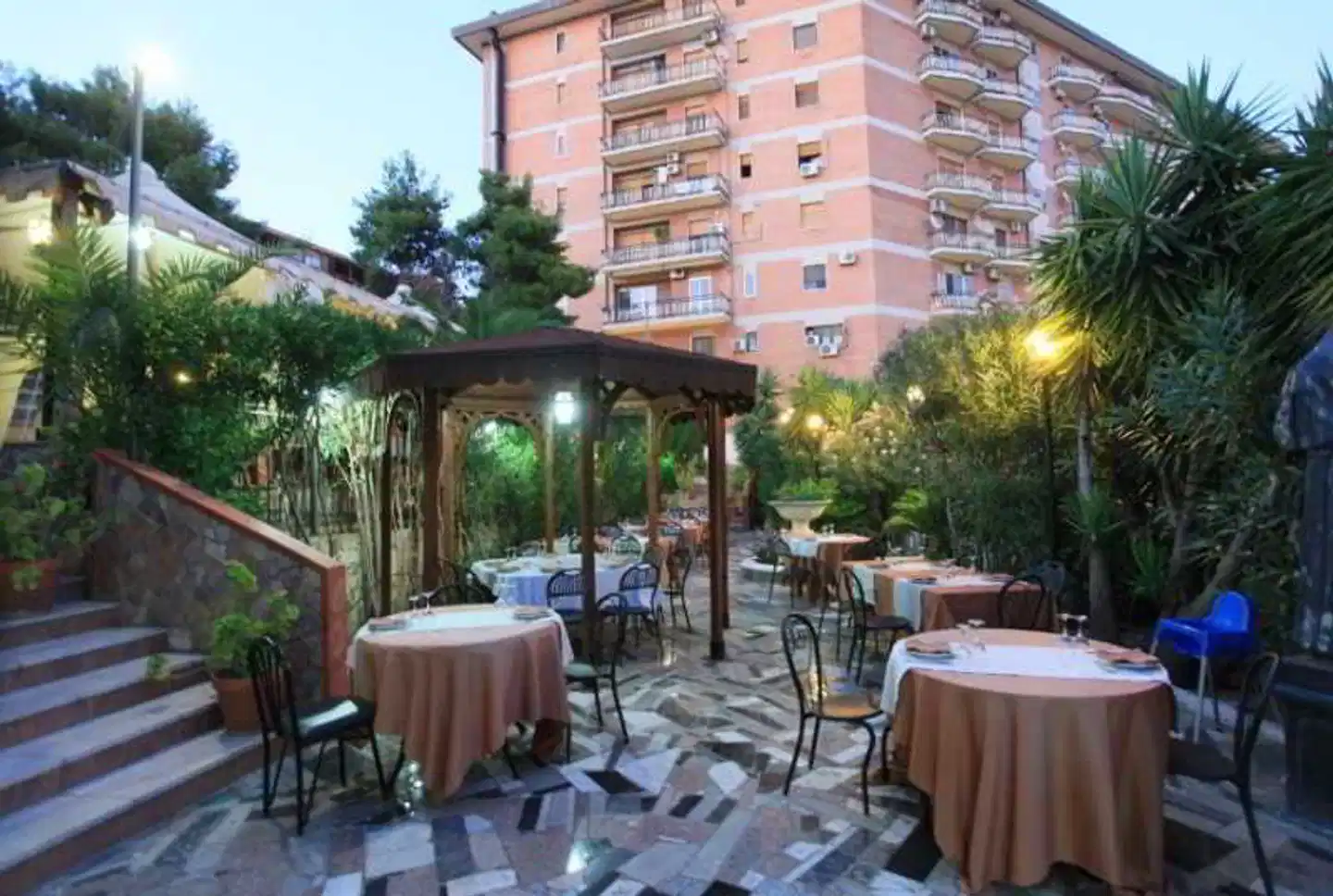 Balconata 2.0 Banqueting & Accommodations Terrasse