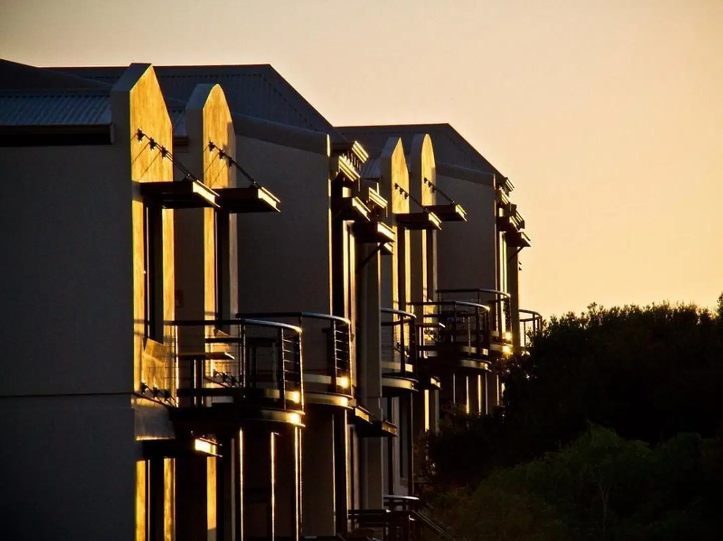 Margarets Beach Resort EXTERIOR