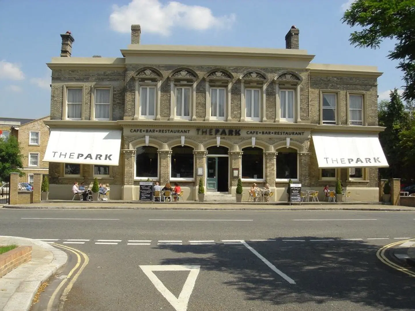 The Park Lodge EXTERIOR