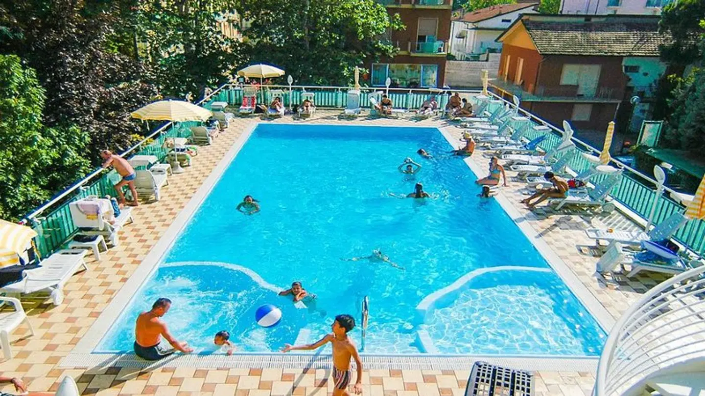 Santa Martina OUTDOOR_POOL