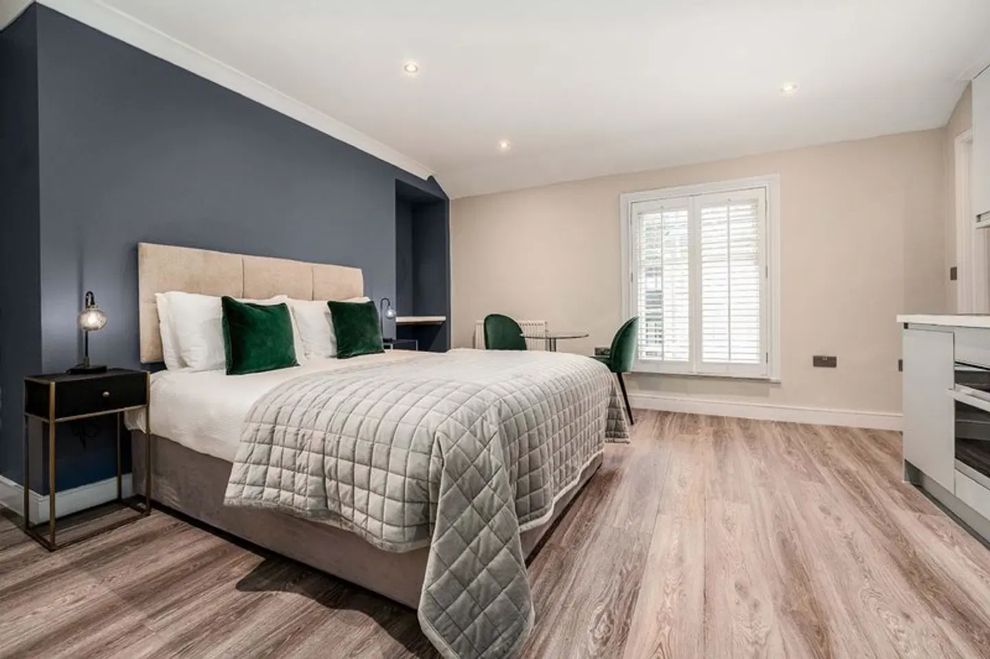 Regent ROOM_EXAMPLE