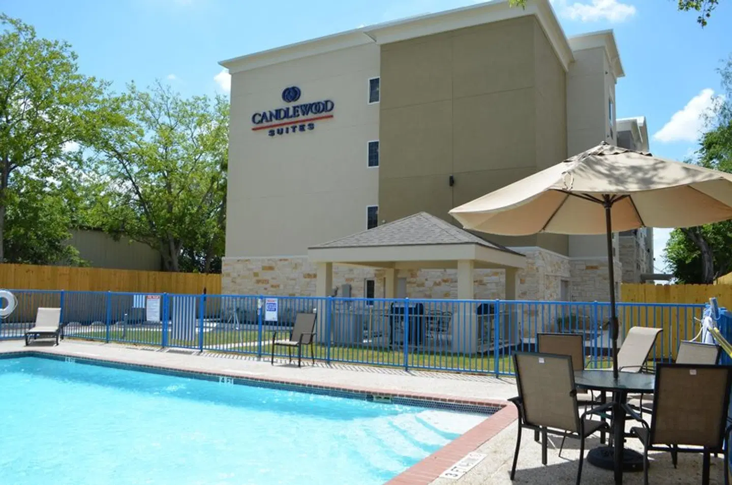 Candlewood Suites San Antonio Airport by IHG EXTERIOR