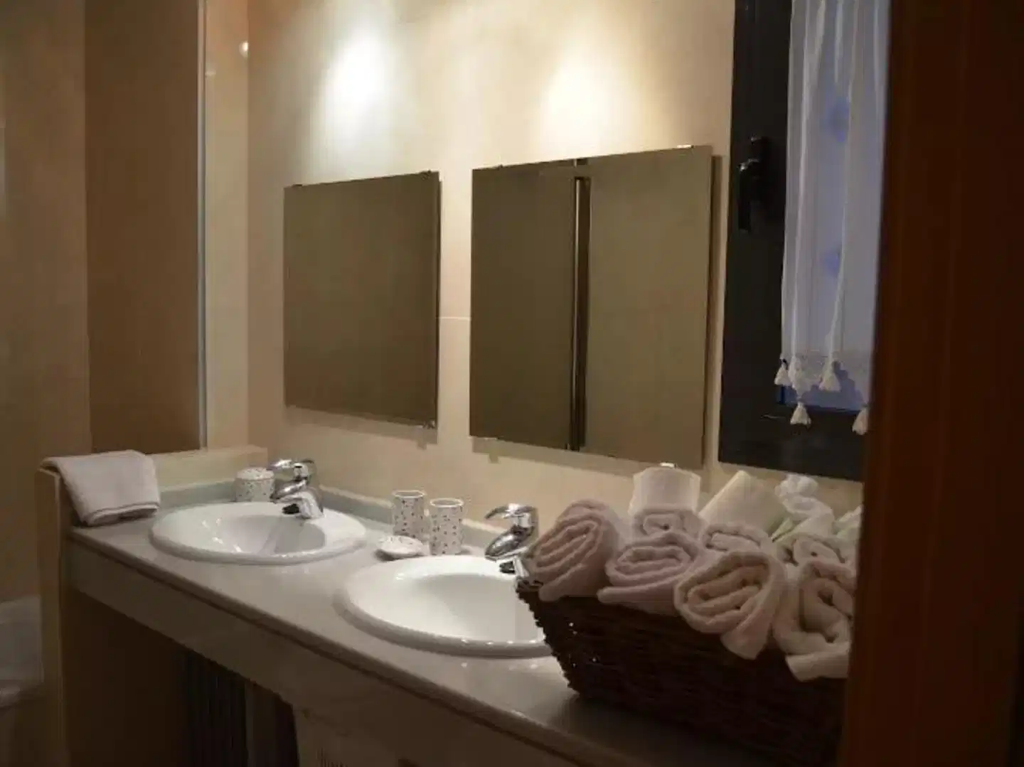 Apartamentos San Bernardo Badezimmer