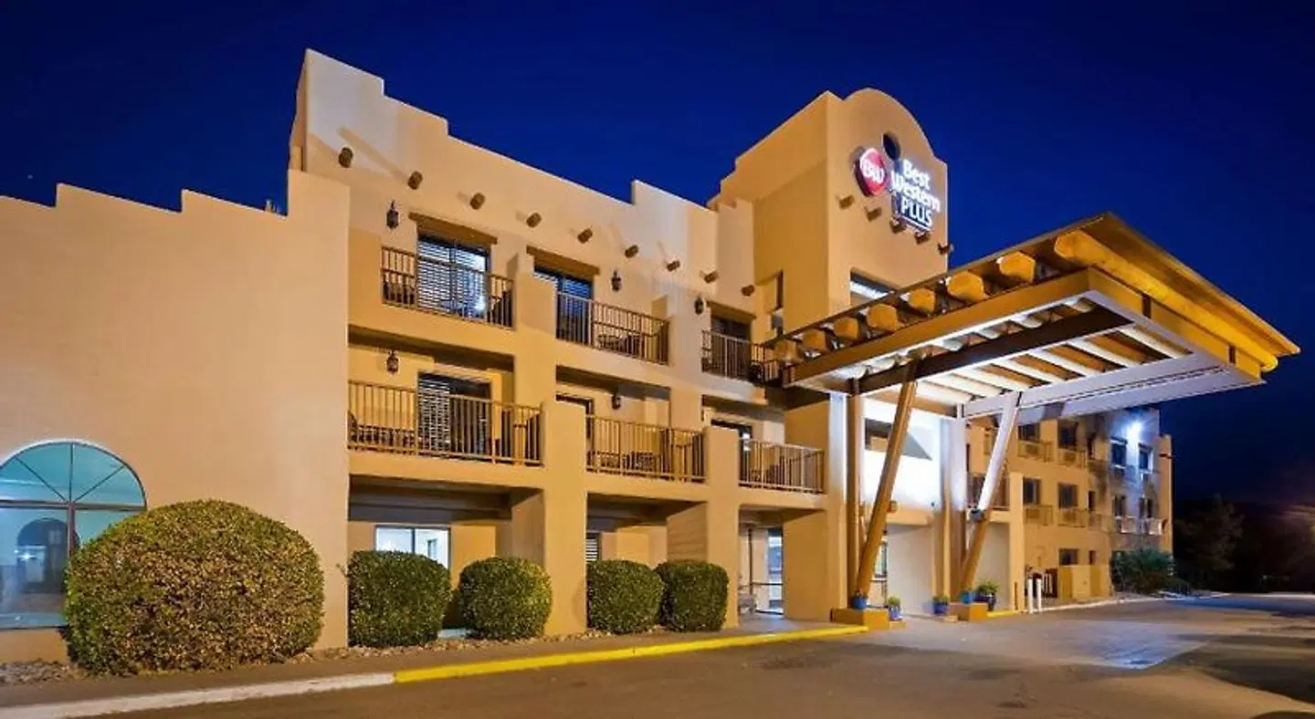 Best Western Plus Inn of Santa Fe EXTERIOR
