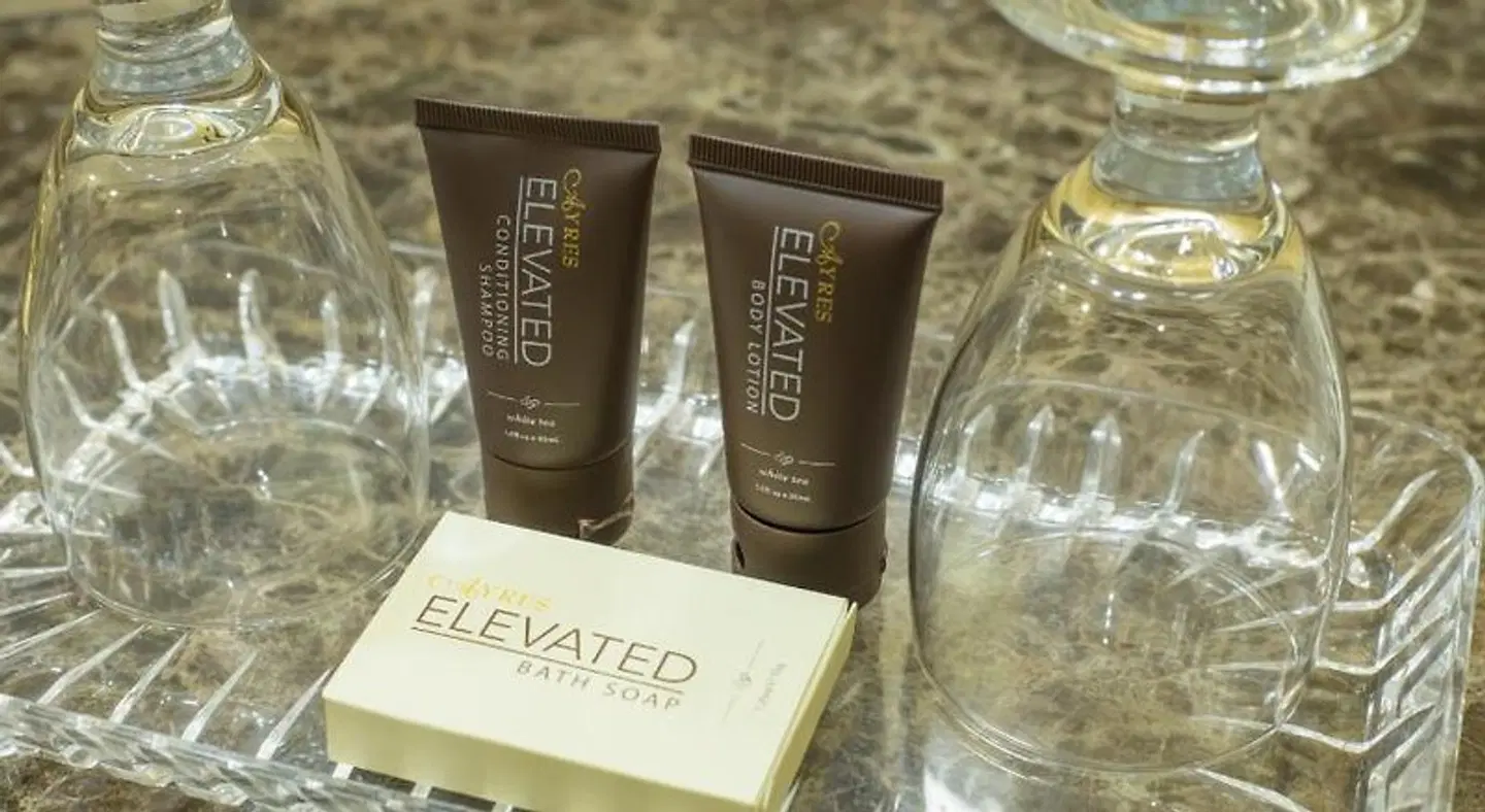 Ayres Suites Ontario at the Mills Mall EXTERIOR