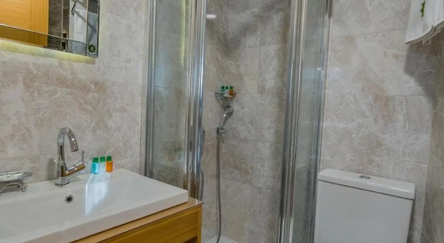 Bizim Hotel Badezimmer