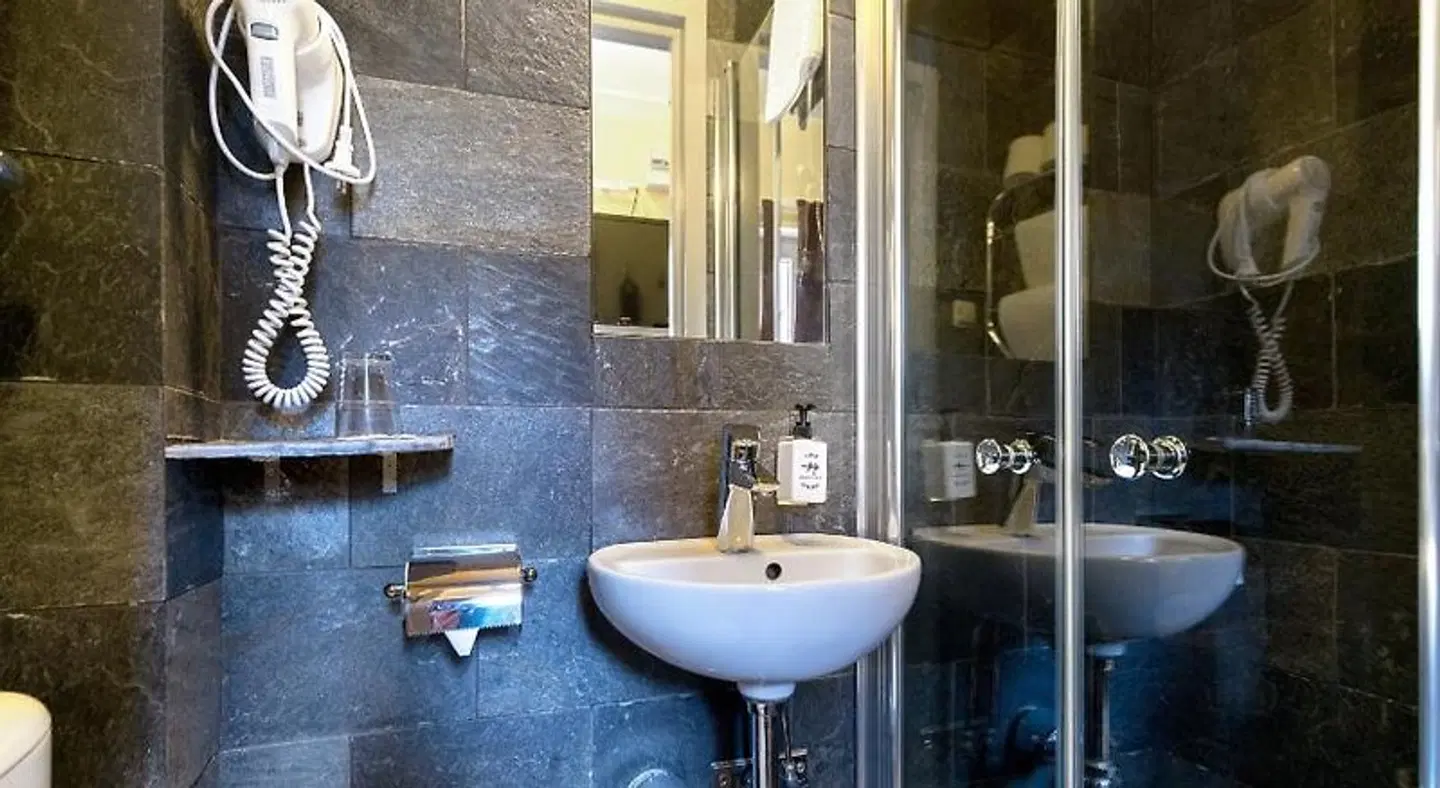 Rex Hotel Badezimmer