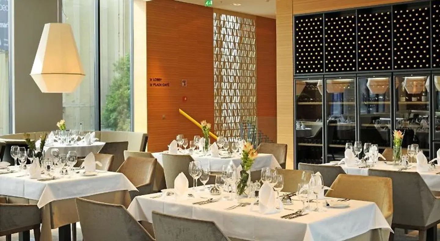 Radisson Blu Plaza Hotel, Ljubljana Restaurant