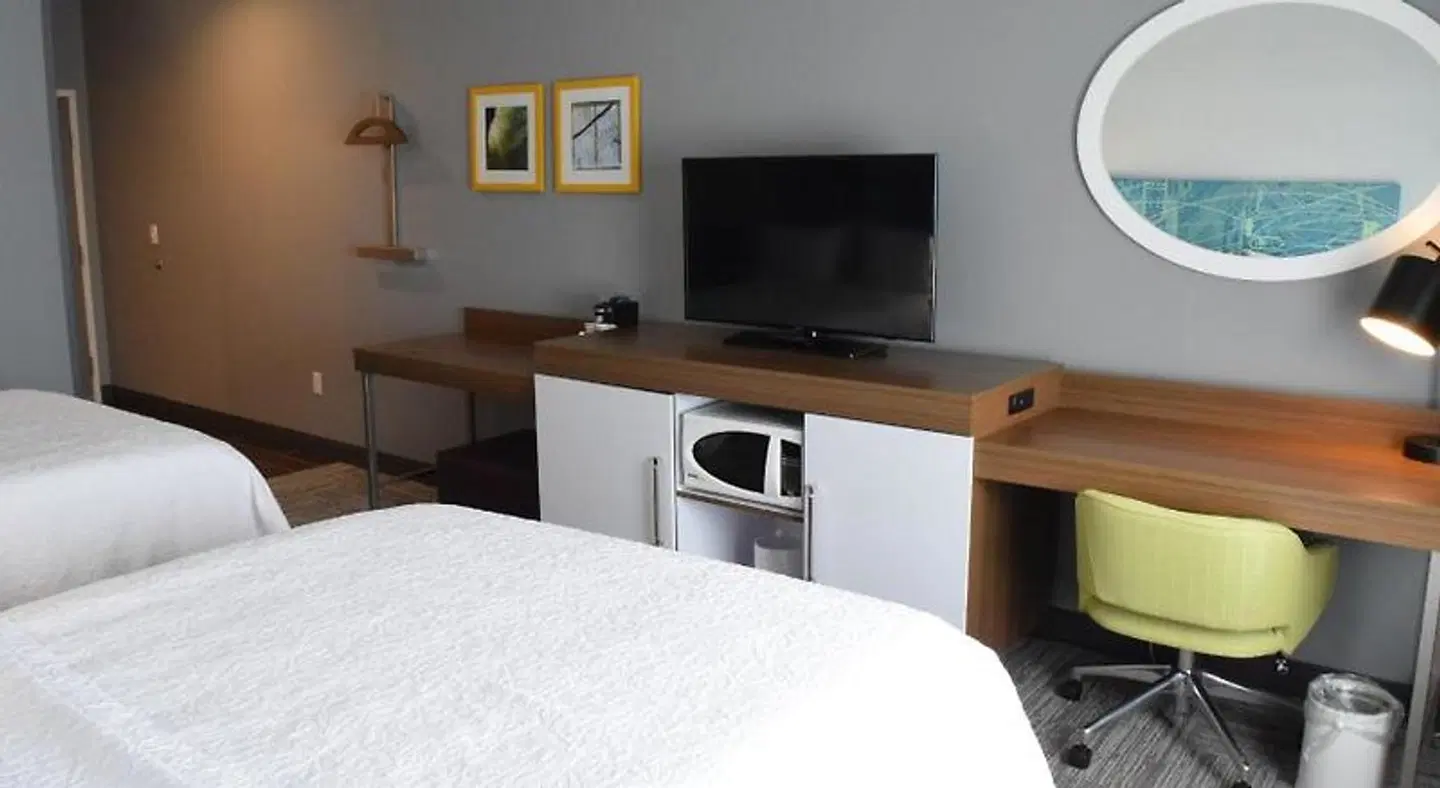 Hampton Inn Buffalo-Hamburg ROOM_EXAMPLE