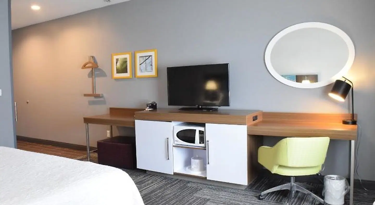 Hampton Inn Buffalo-Hamburg ROOM_EXAMPLE