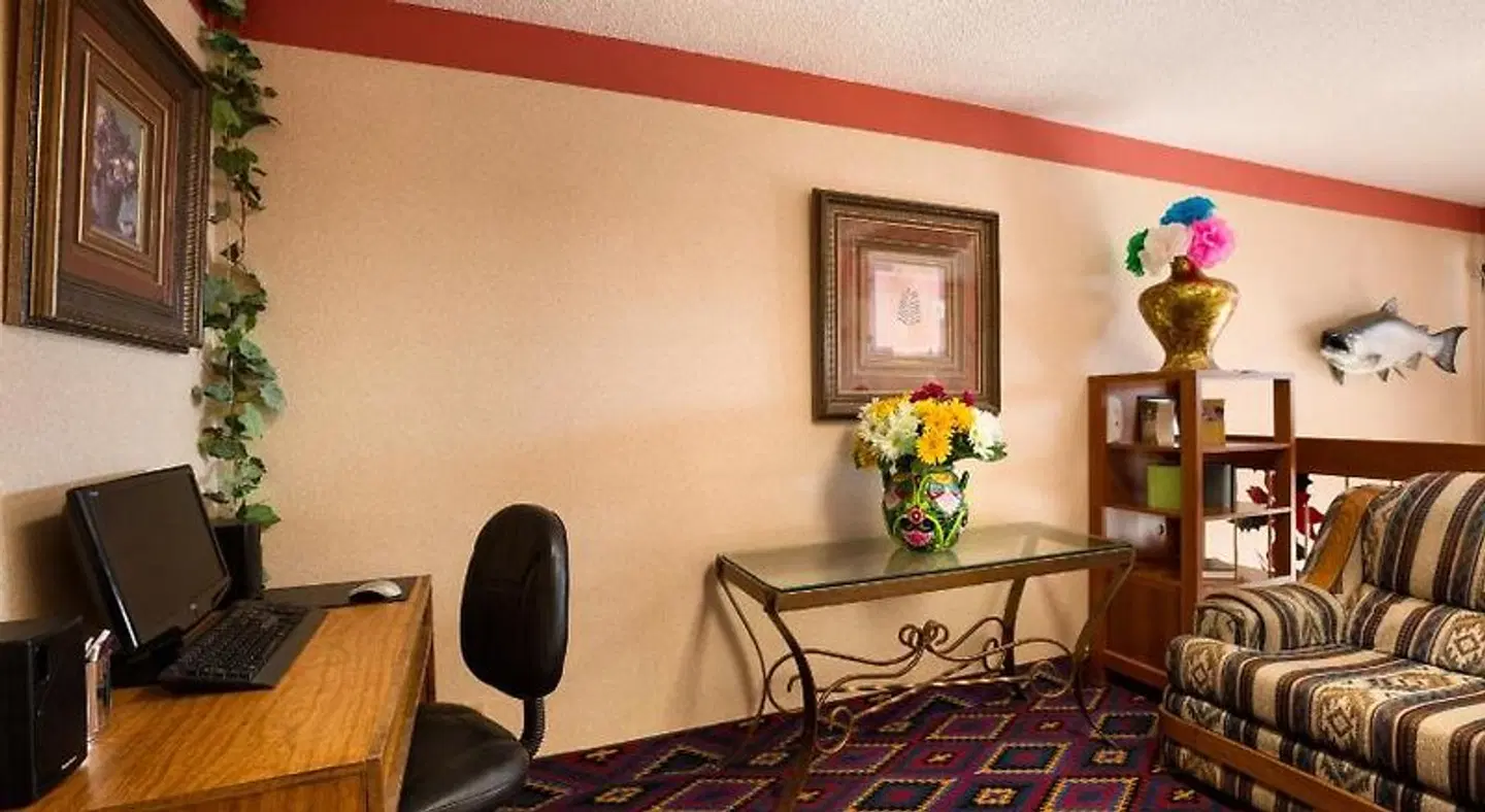 Super 8 by Wyndham Las Vegas ROOM_EXAMPLE
