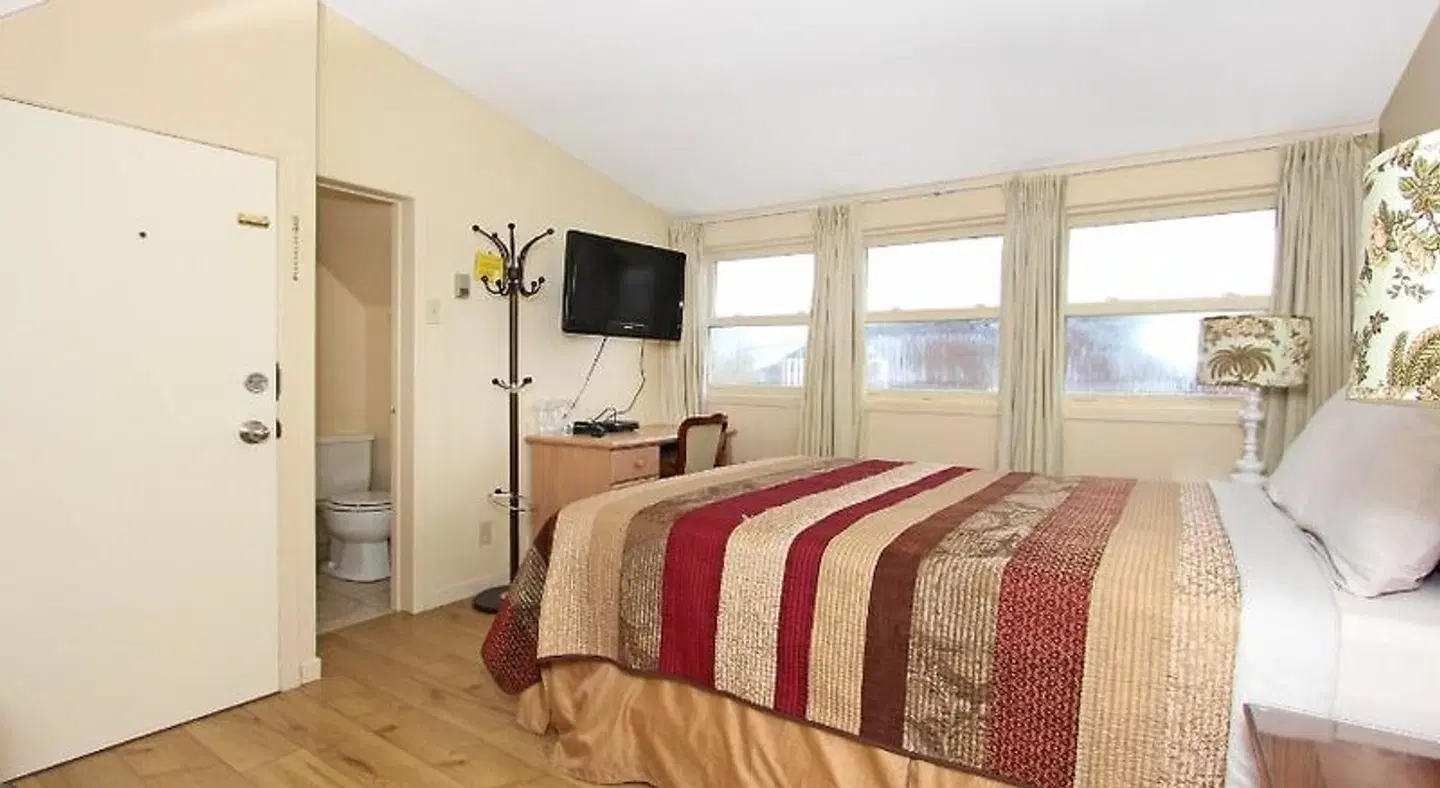 Gower House ROOM_EXAMPLE