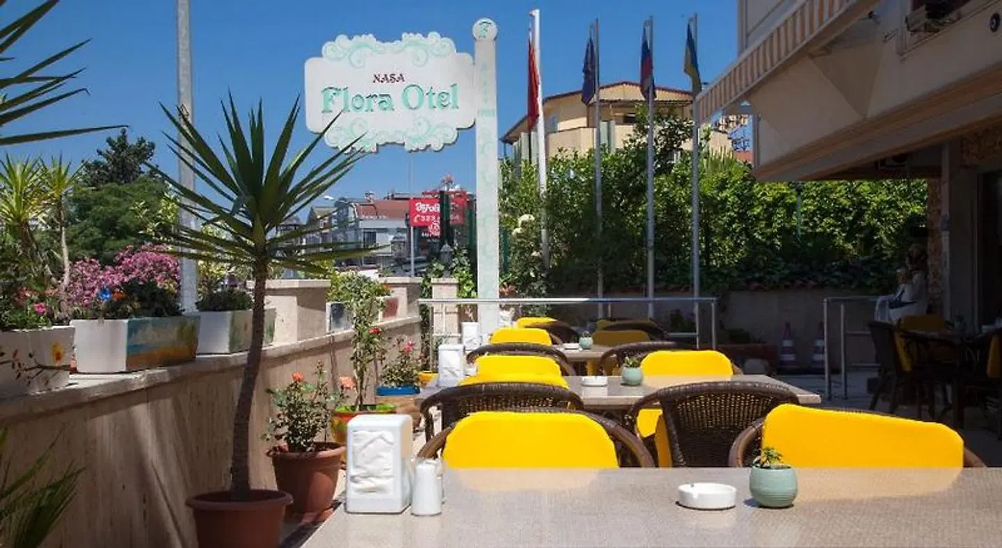 Nasa Flora Hotel Terrasse