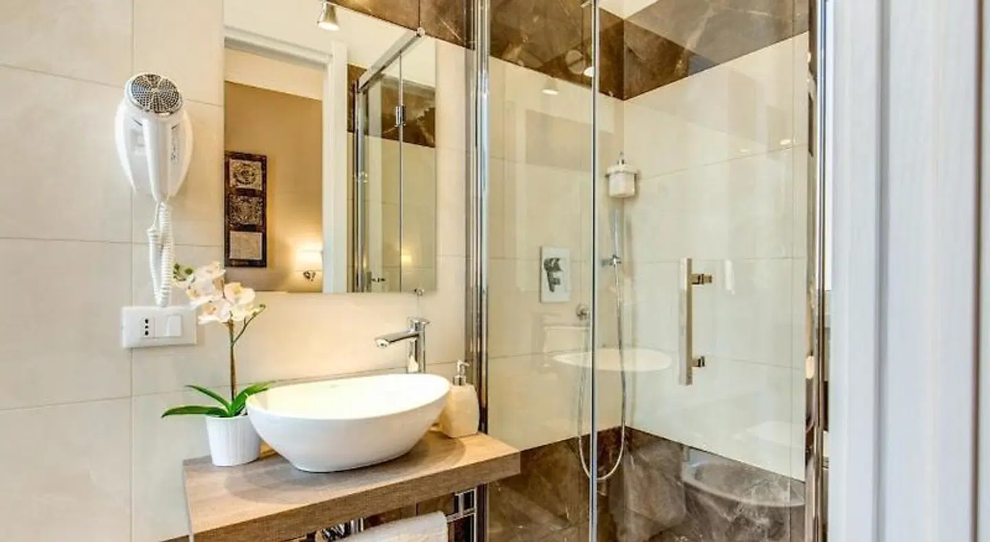 The Bridge Suites Badezimmer