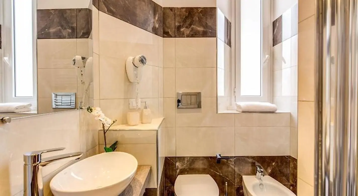 The Bridge Suites Badezimmer