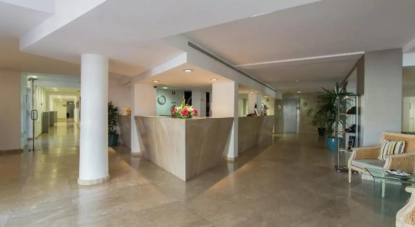 Quarteirasol Beach Hotel Lobby