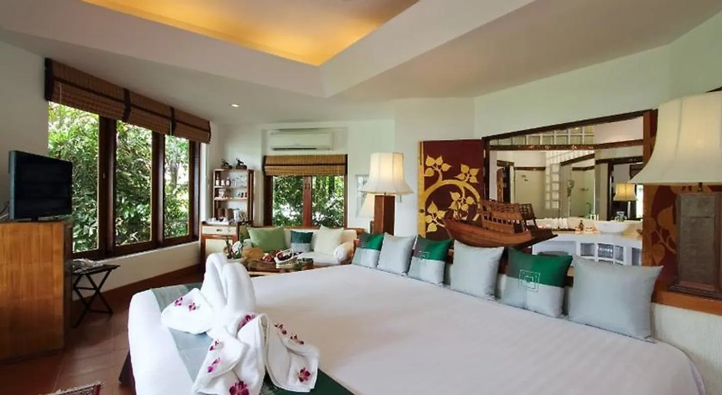 Mom Tri's Villa Royale ROOM_EXAMPLE