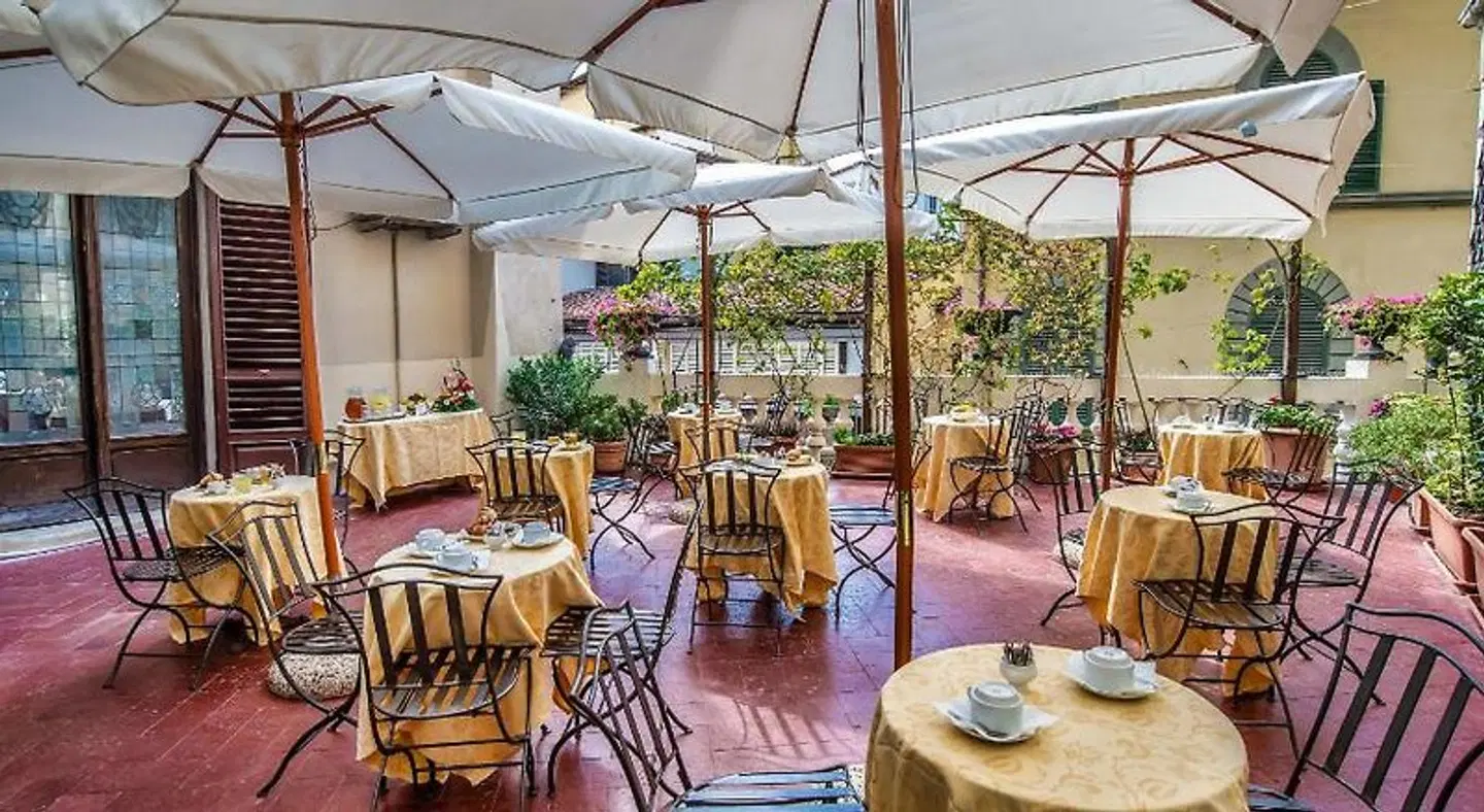 Paris Restaurant