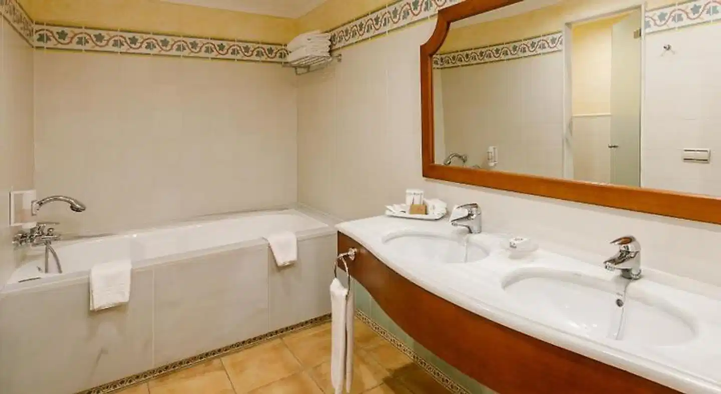 La Quinta Menorca by Portblue Boutique Badezimmer