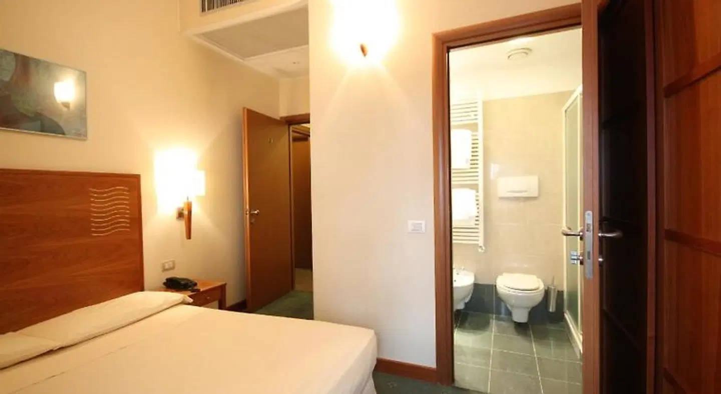 Plinius ROOM_EXAMPLE