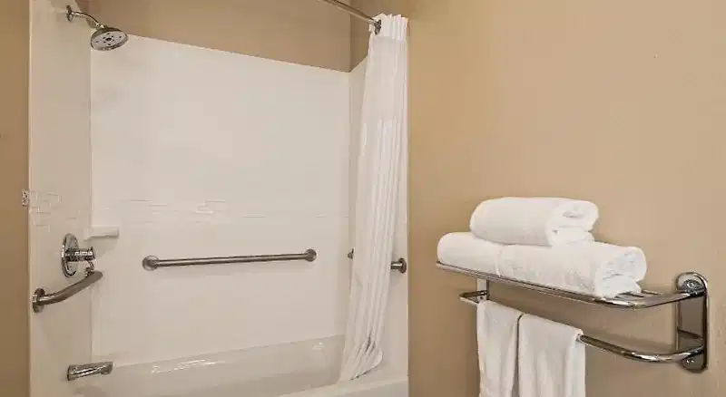 Best Western Plus Tulsa Inn & Suites – Hotelfoto