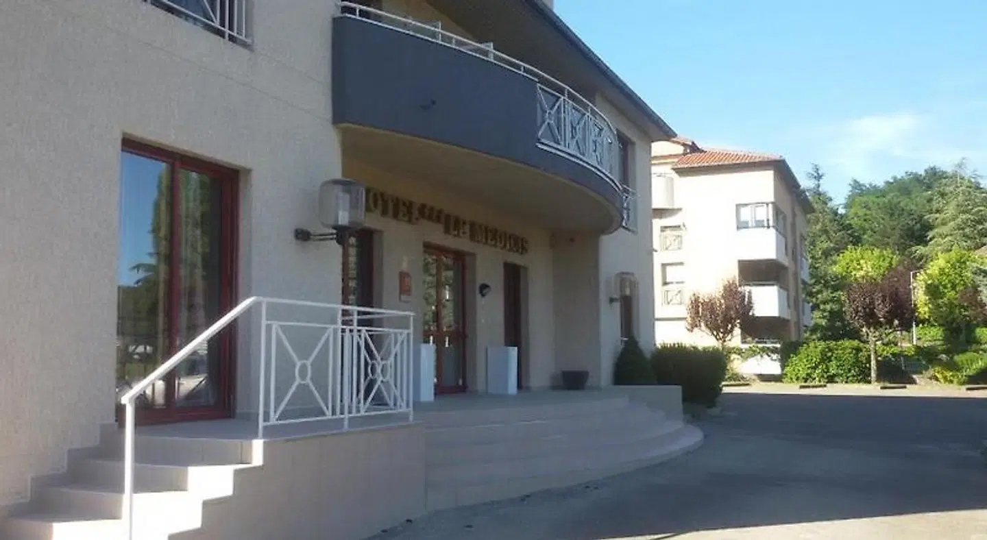 Le Medicis EXTERIOR