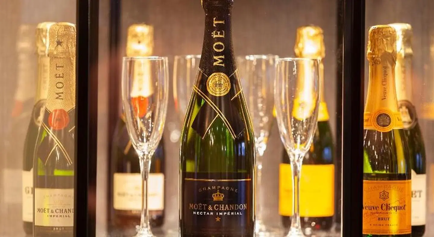 The Manhattan Club HEALTH_BEAUTY