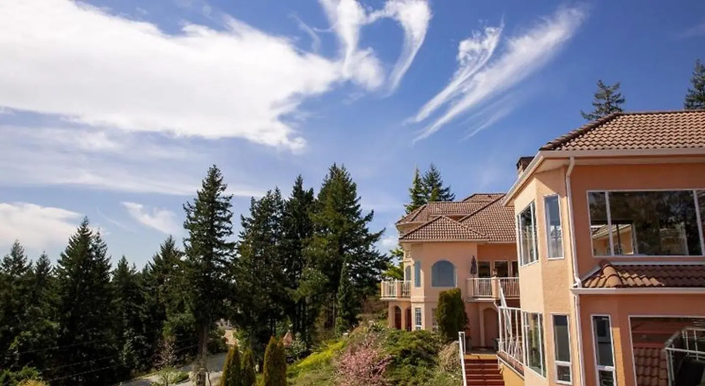 Villa Eyrie Resort EXTERIOR