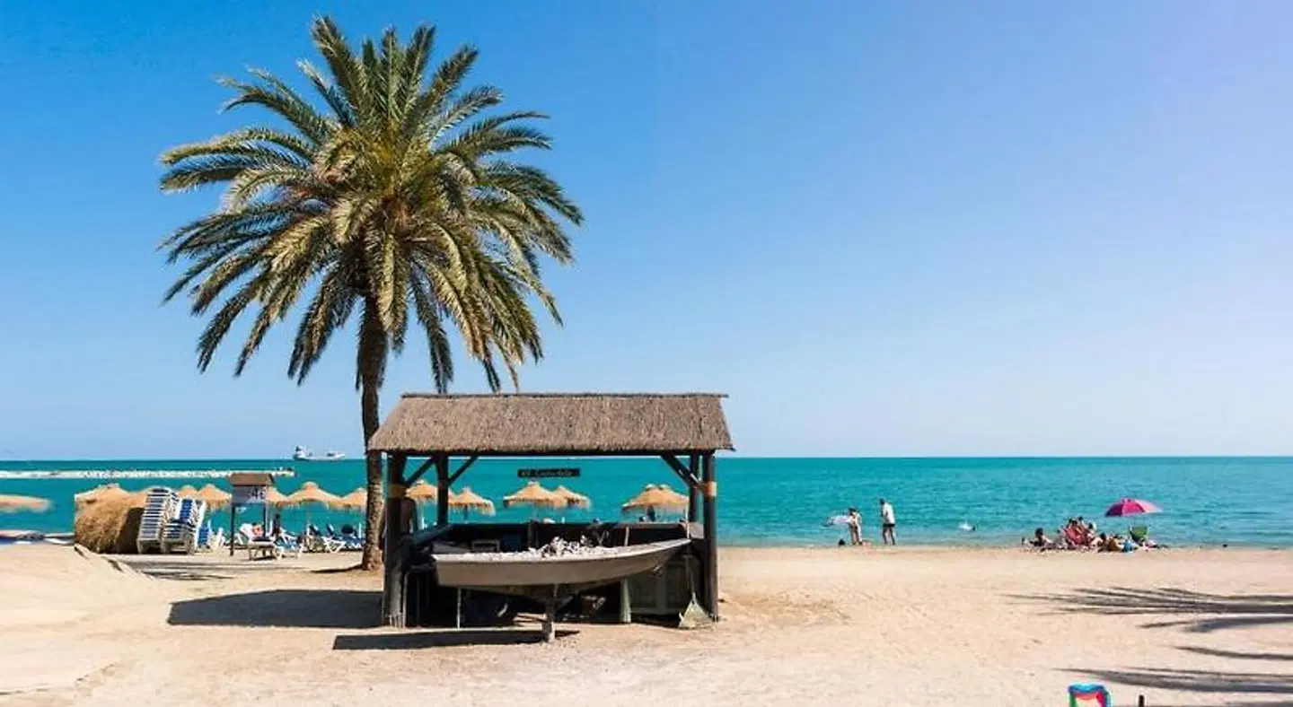 Apartamentos Vela by WonderStays Strand