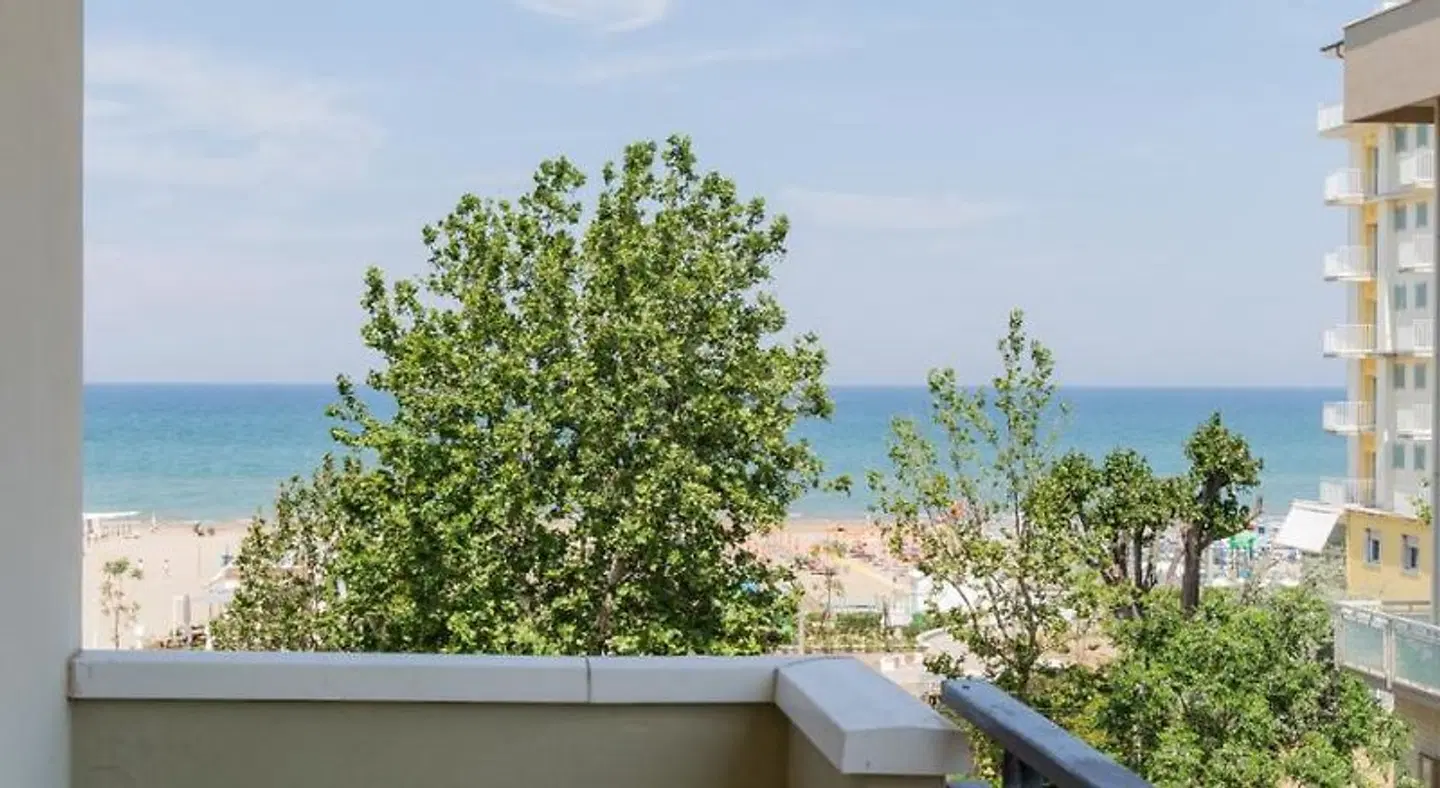 Christian Hotel LANDSCAPE