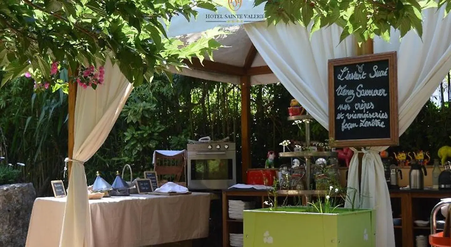Hôtel Sainte Valérie Terrasse
