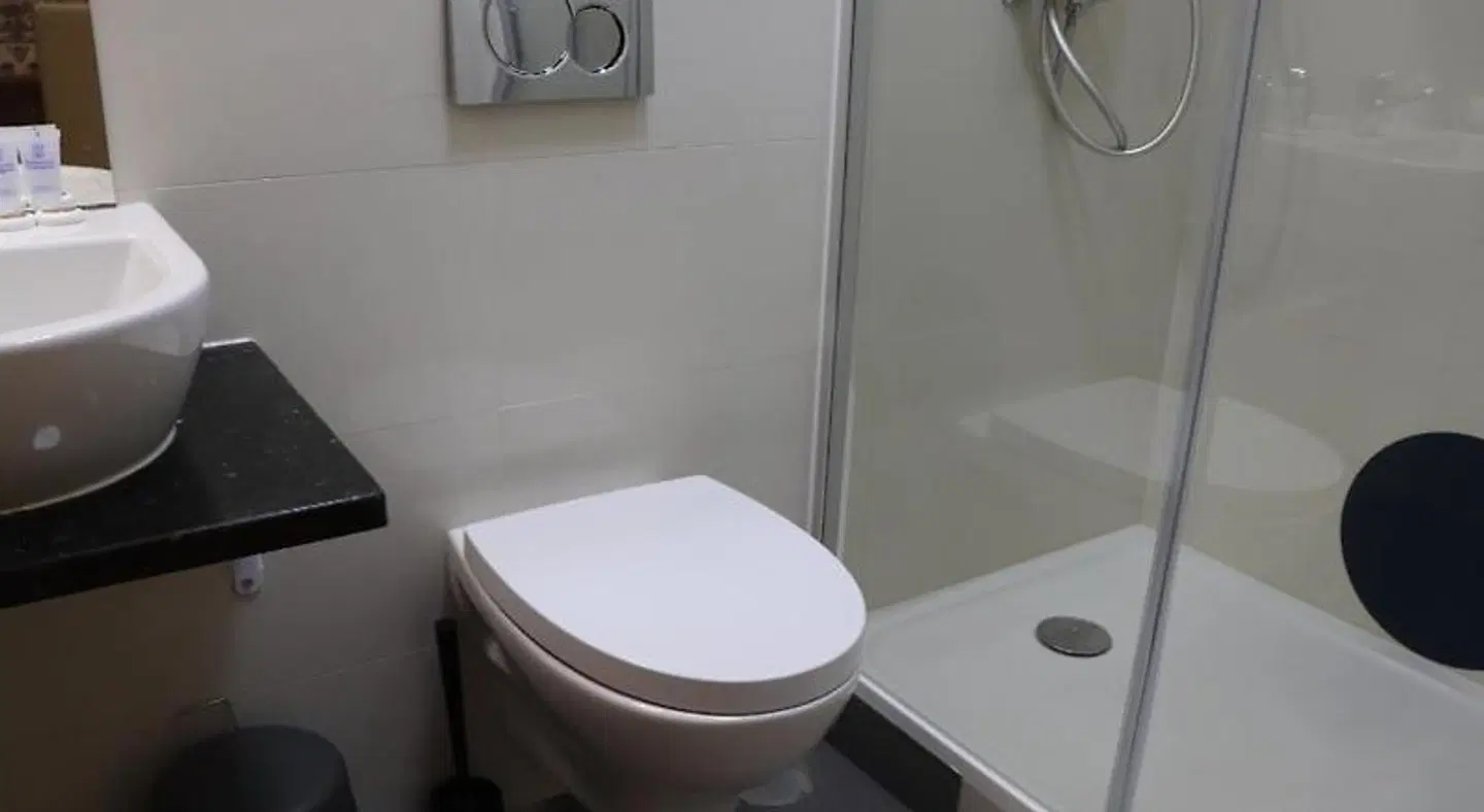 Setubalense Badezimmer