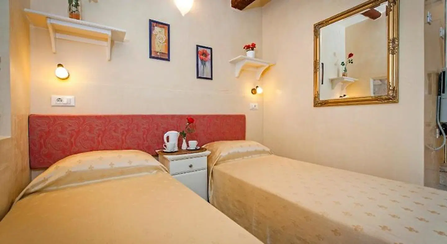 Rooms Sotto i Volti ROOM_EXAMPLE