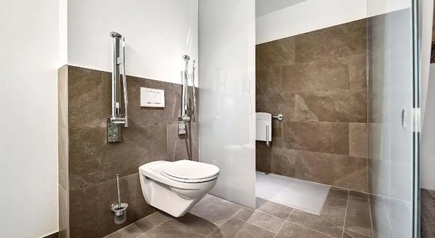 eee hotel Traun Badezimmer
