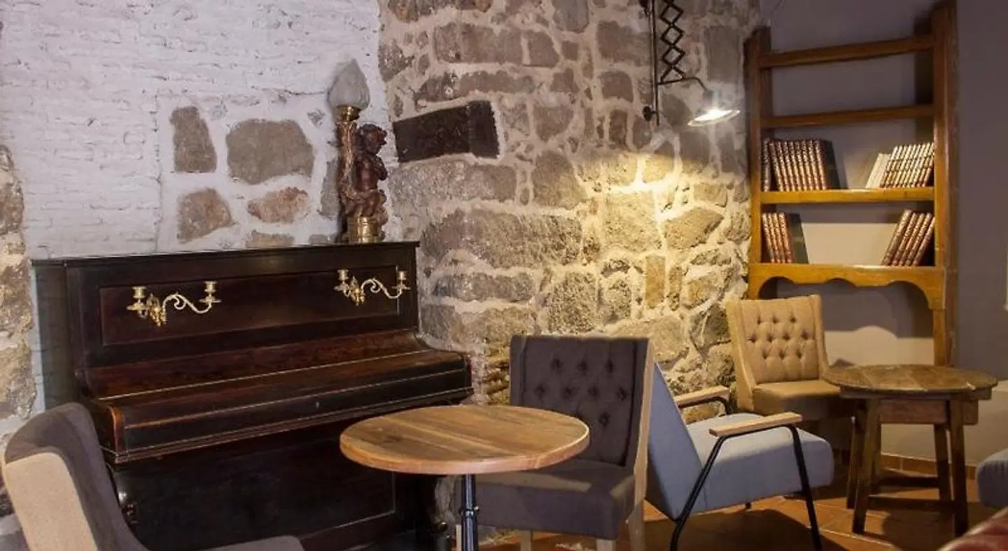Palacio de Monjaraz Bar