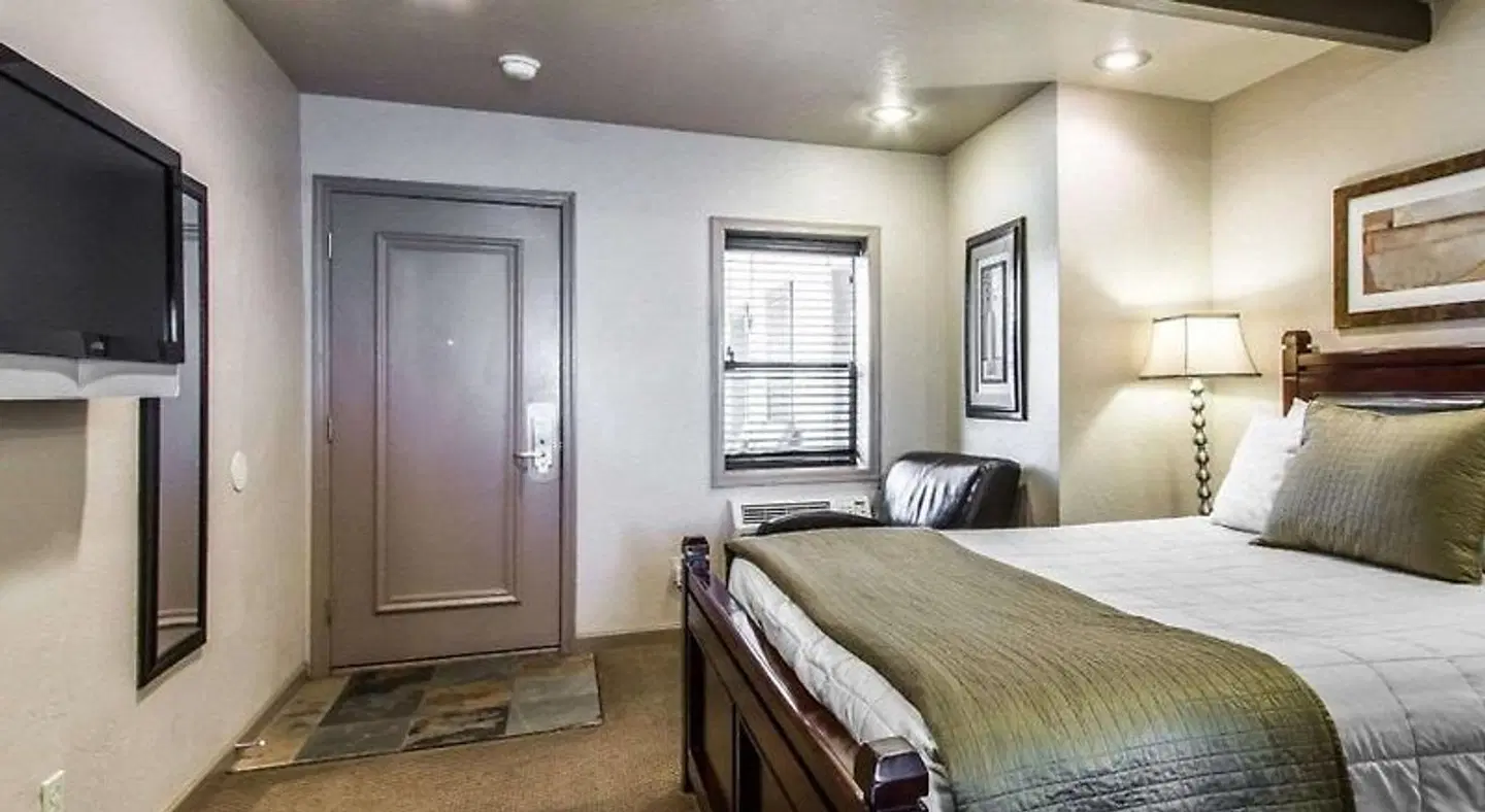 Rodeway Inn & Suites Williams Downtowner-Rte 66 ROOM_EXAMPLE
