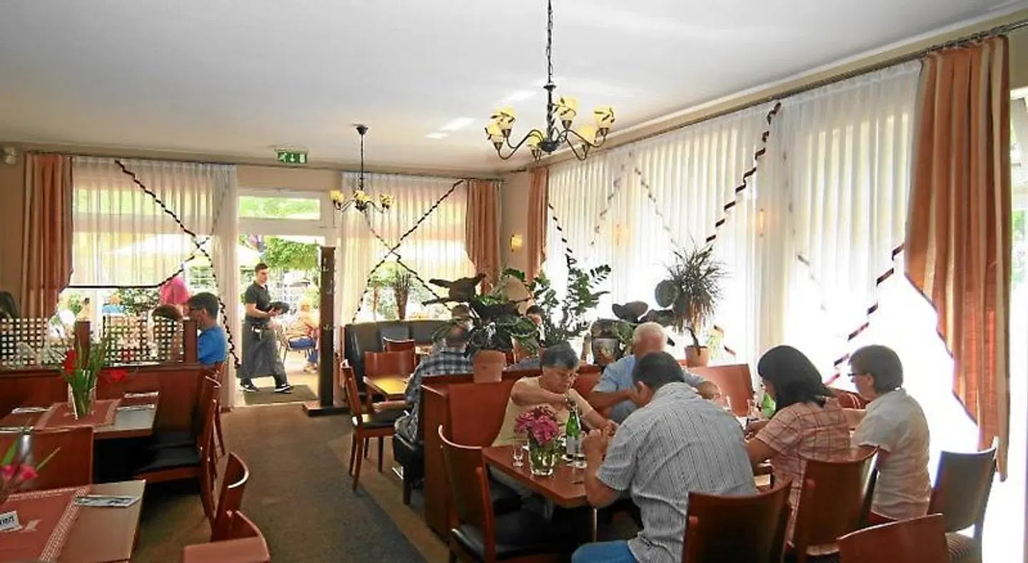 Axion Restaurant