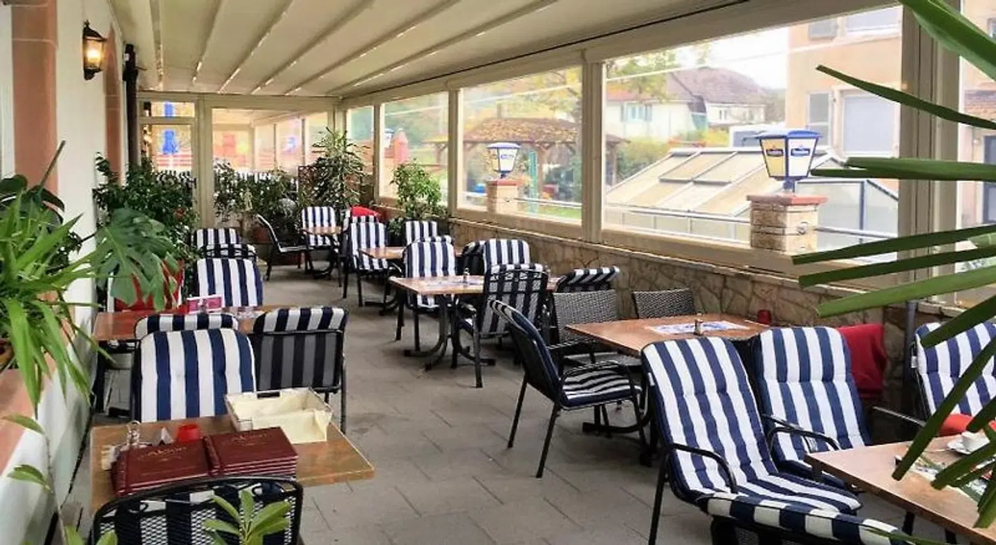 Axion Restaurant