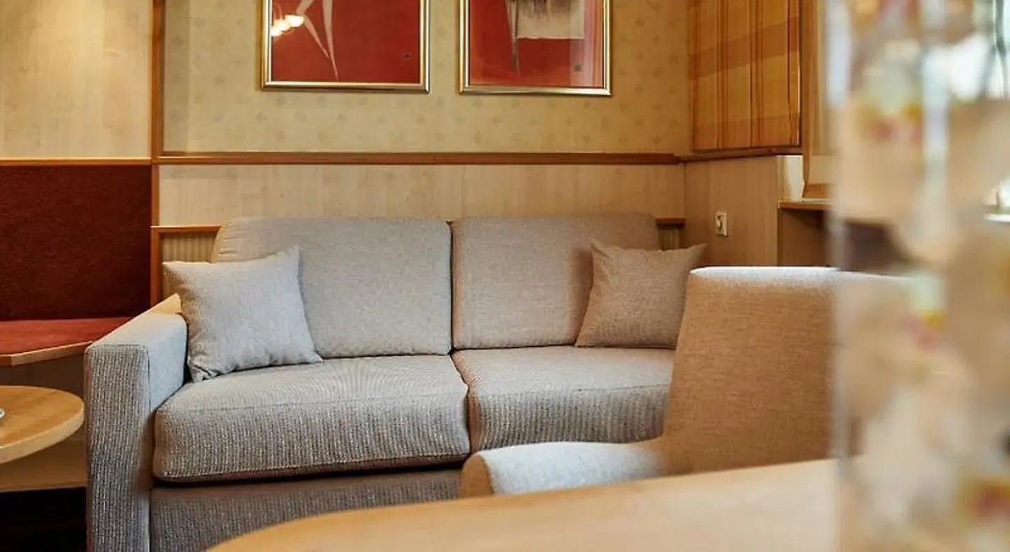 Zum Schwan LOUNGE_LOBBY