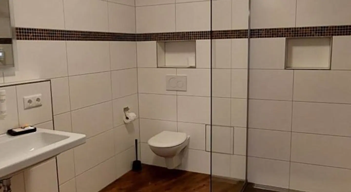 Amber-HST Badezimmer