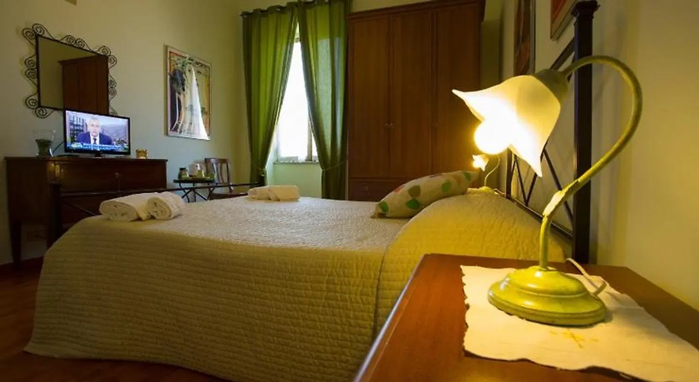 Laterano Inn ROOM_EXAMPLE