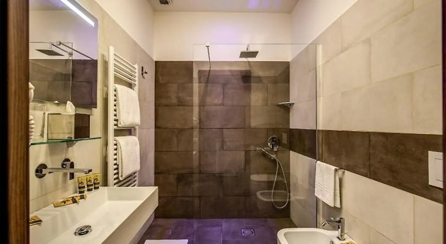 H501 Luxury Rooms Badezimmer