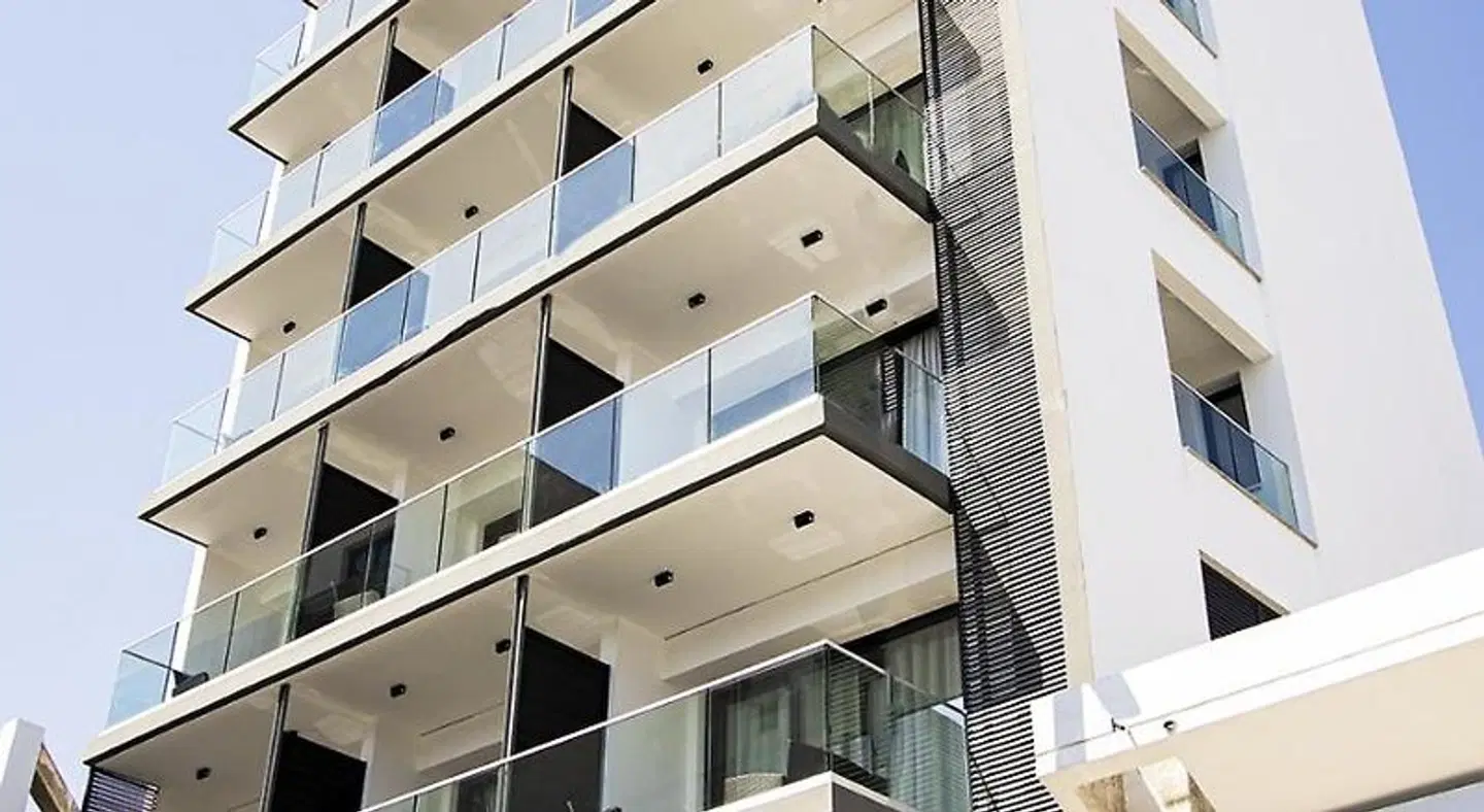 Jimmy's Suites EXTERIOR
